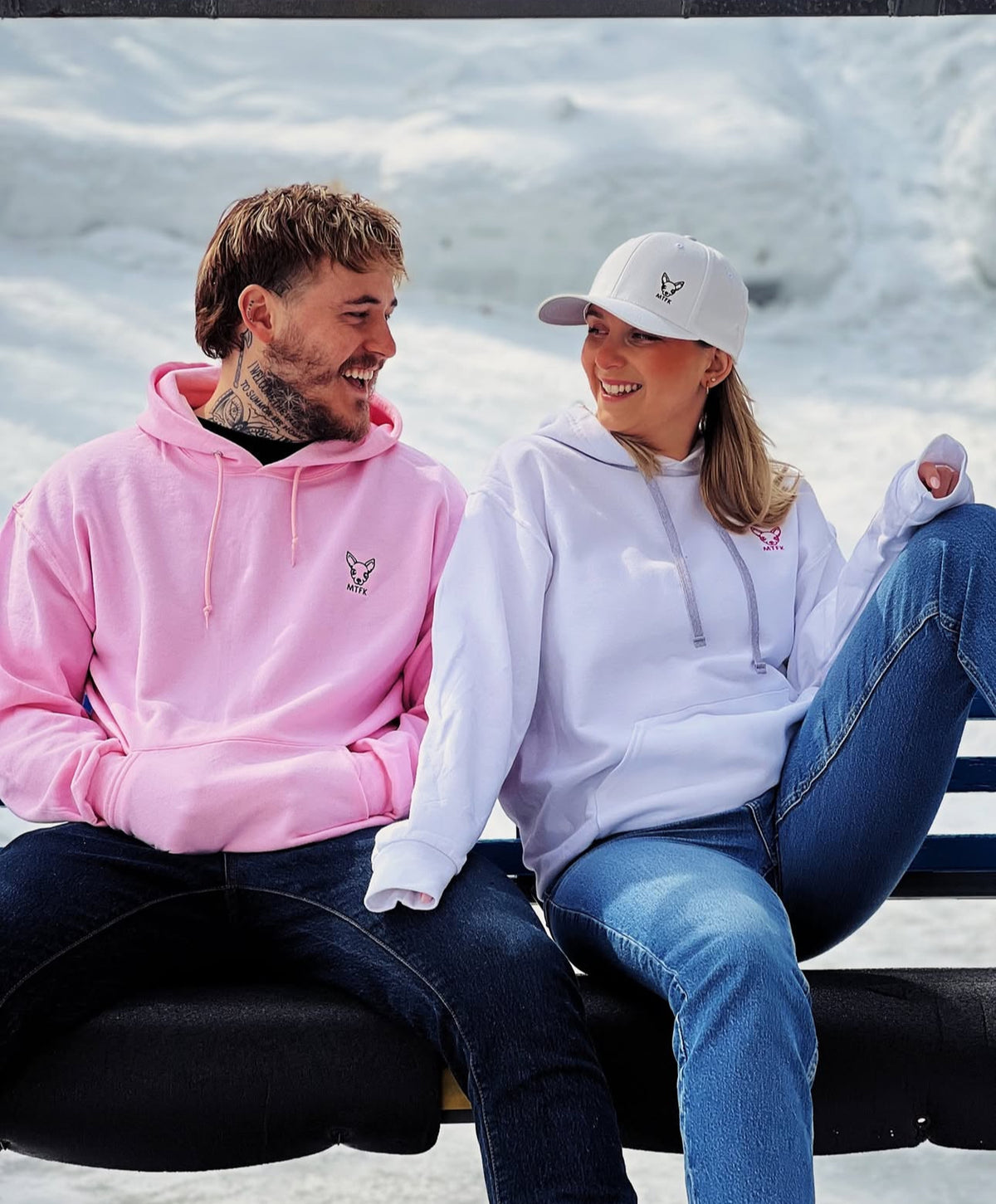Hoodie femme blanc avec logo rose